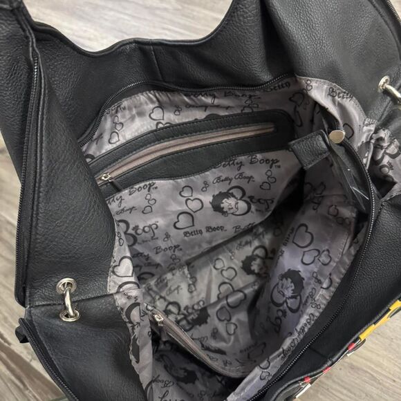 Betty Boop Shoulder Bag - Picture 6 of 8